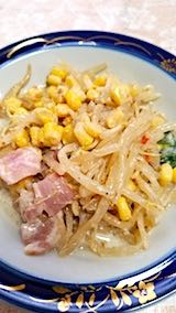 20180225お昼ご飯トウモロコシとモヤシとベーコンの炒めもの
