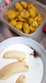20191026ゆで栗とヨーグルトバナナ