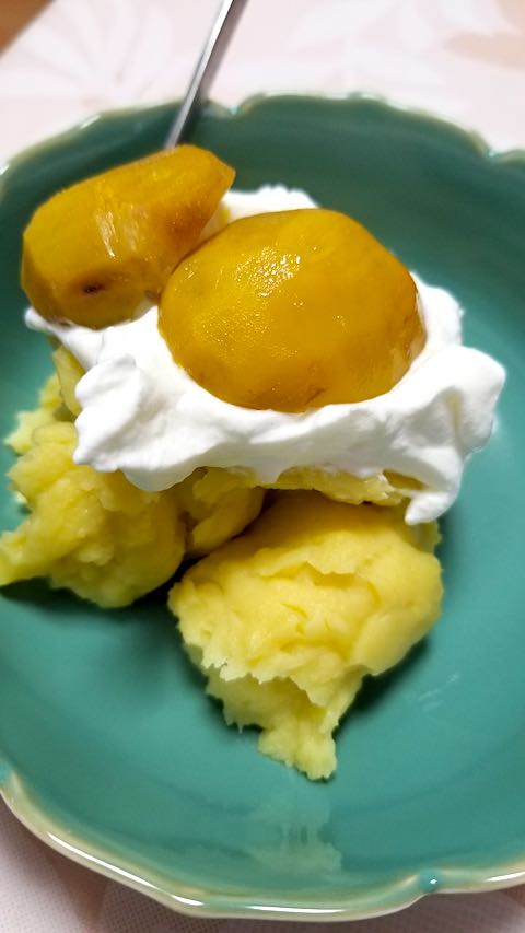 20191026手作りのサツマイモと栗のお菓子