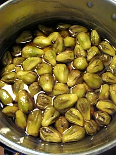 20060812丸ナス皮剥いた状態