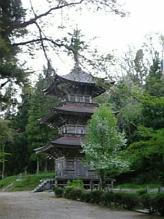 20080504法用寺三重の塔