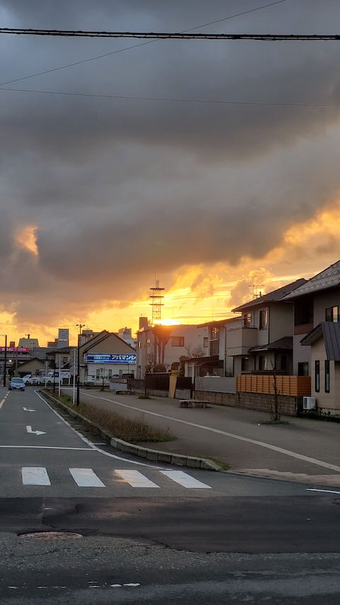 20200405外の様子夕焼け空1