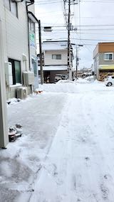 20210203外の様子朝お店横の駐車場雪寄せ後