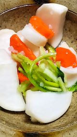 20210203晩ご飯カブとニンジンの麹漬け
