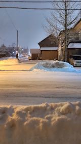 20210203外の様子夜のはじめ頃歩道と東大通り2