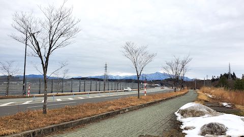 20210301外の様子昼前太平山2