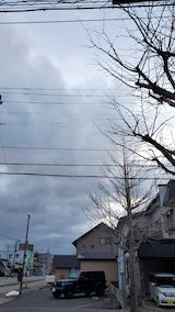 20210306外の様子夕方歩道と東大通り2