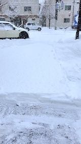20230201外の様子昼前向かいの駐車場の雪寄せ前3