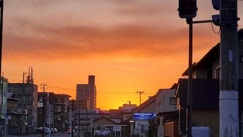 20230315外の様子夕方夕焼け空3