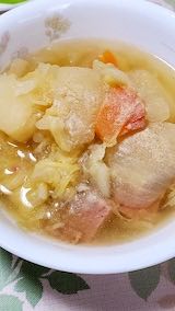 20230422お昼ご飯中華風野菜スープ